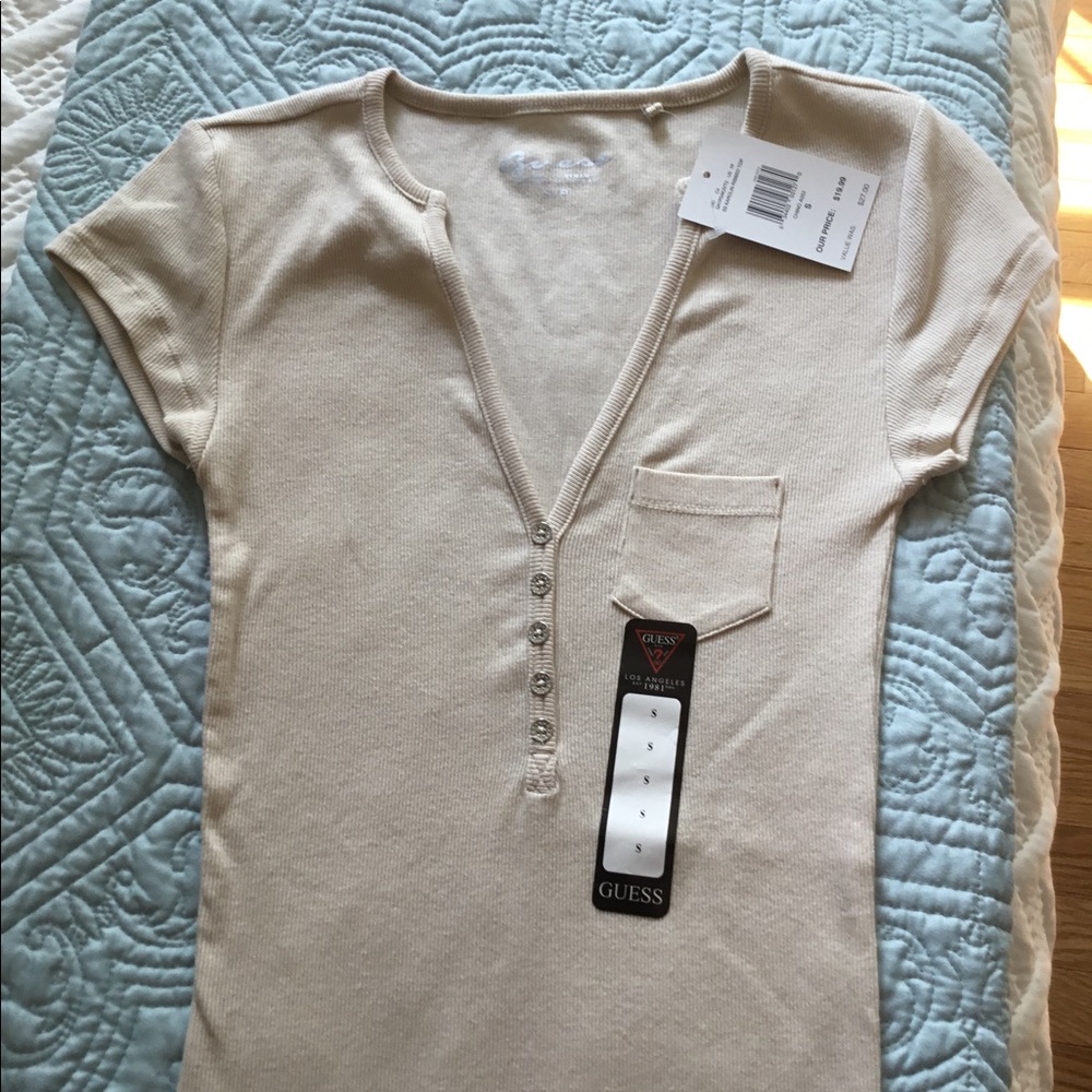 Guess Ribbed Shirt. Size Small.